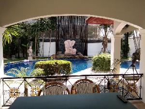 Maison a vendre : Belle maison 3 chambres a coucher avec piscine a Supanuch a Pattaya